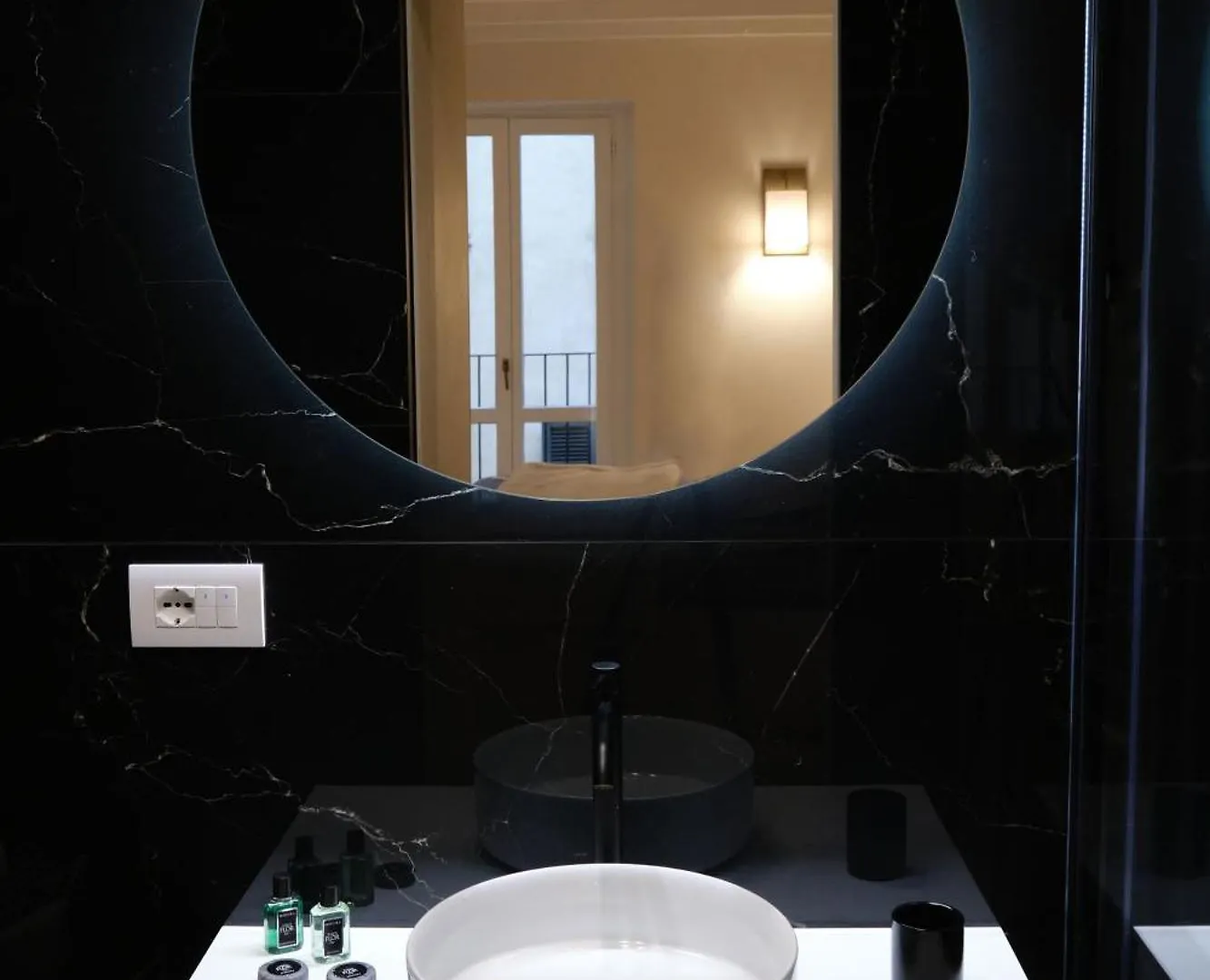 La Corte Luxury Apartment - Brera Милан