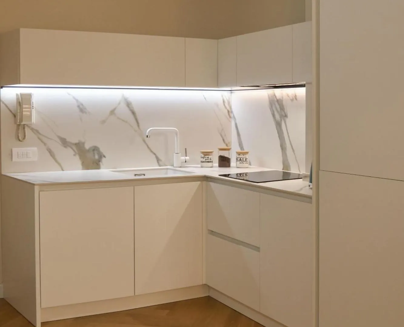 La Corte Luxury Apartment - Brera Милан